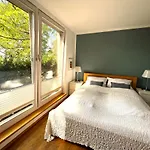 Apartment Atelier *